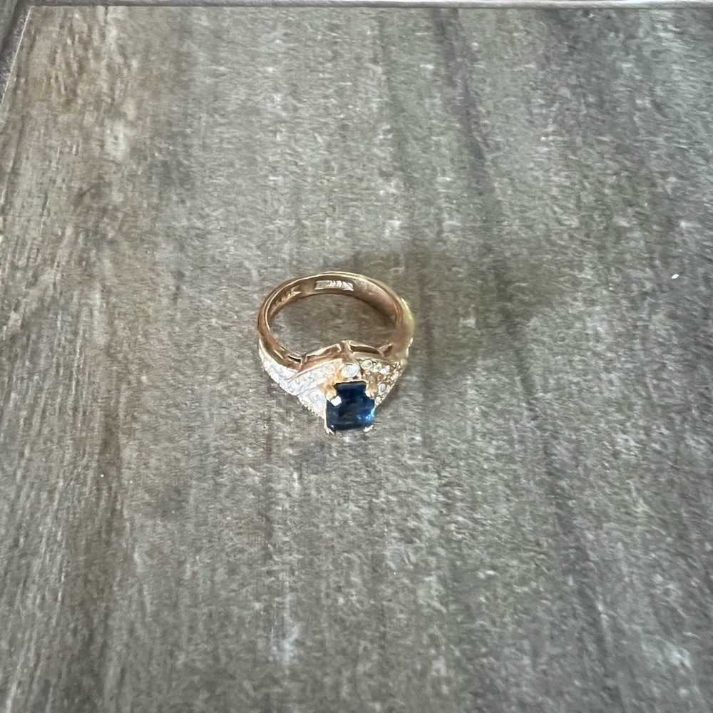 Blue Gemstone & Rhinestone Ring - Picture 5 of 6